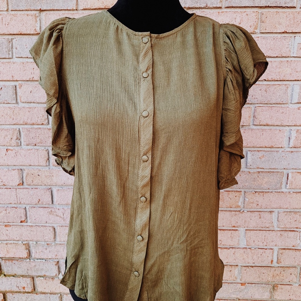 NWT Women’s Boutique Clothing size S M L